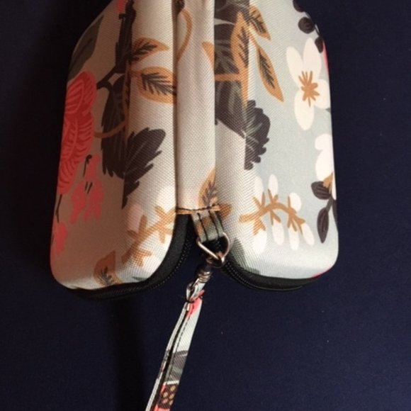 Floral Wristlet Make Up Cosmetic Brush Travel Weekend Hard Case 4.5" x 6.5" - Picture 6 of 10